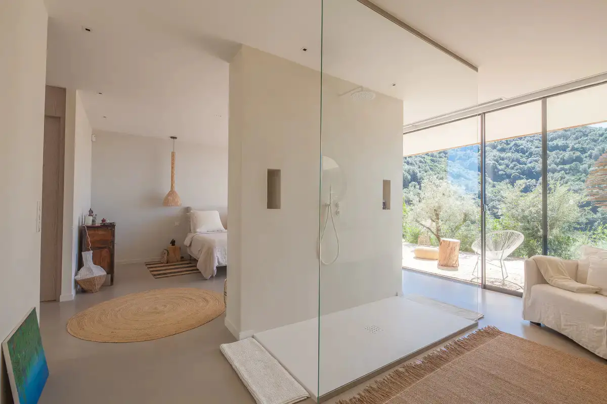 科西嘉海畔的完美融合 | 建筑大师的环保海景房-15