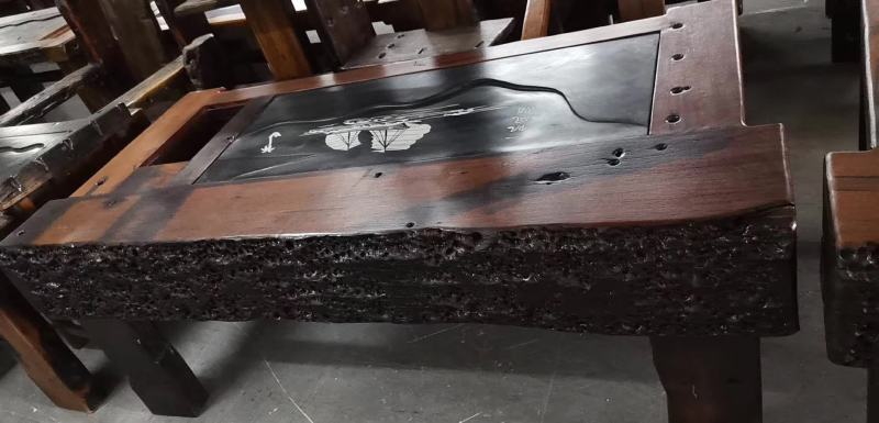 那套寻觅很久的船木龙骨做的老板茶台，据说可以用几辈子不坏的。-13