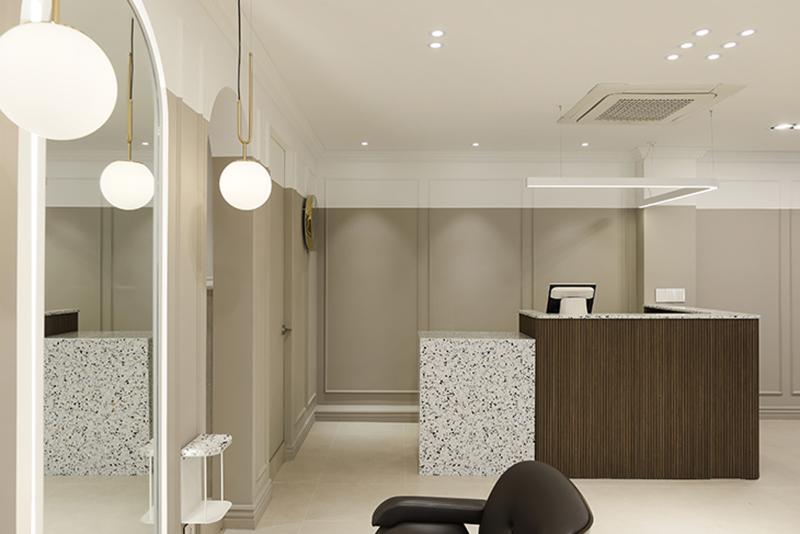 简约时尚的 38 平米美容院设计-18