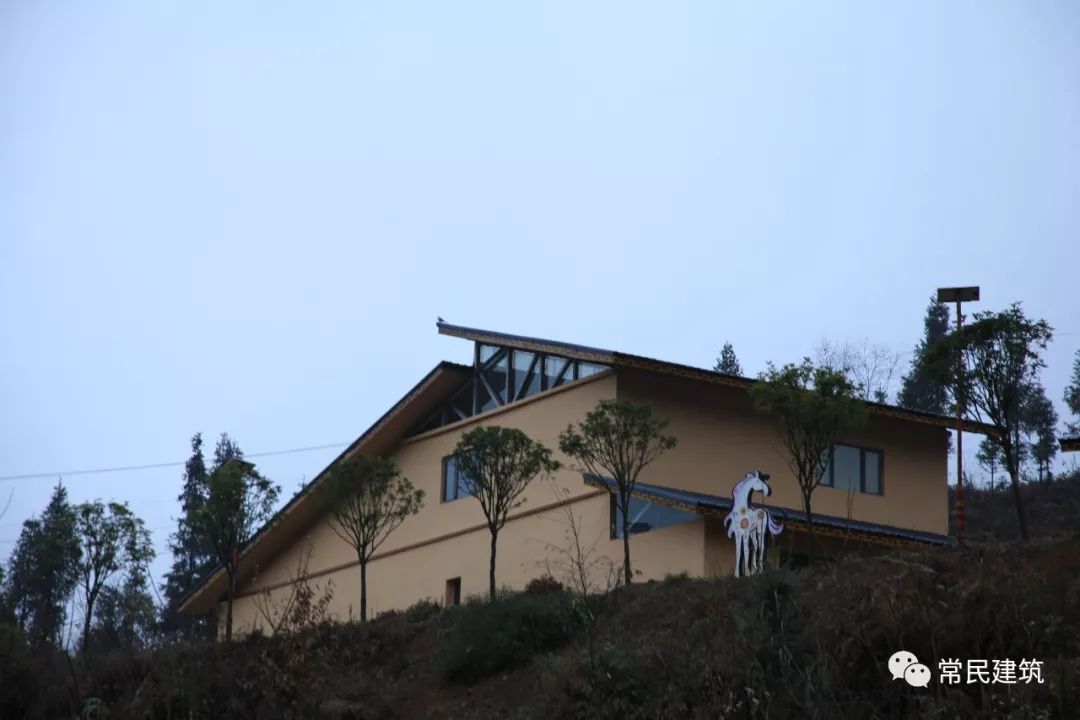 大凉山彝族新村落的"文曲"幼儿园-20