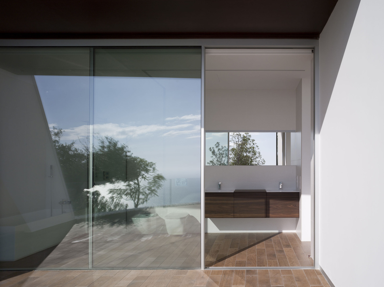 悬浮山间的动态居所-37