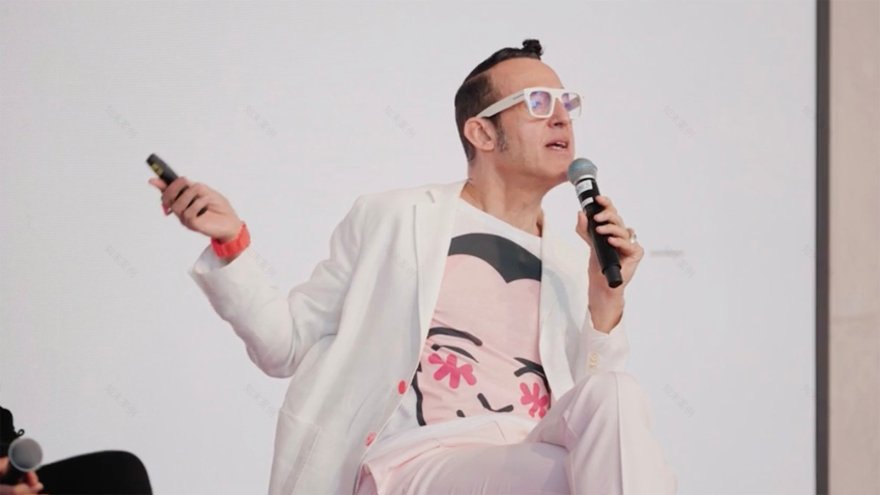 The world is "over-branded" says Karim Rashid at Design Doha-0