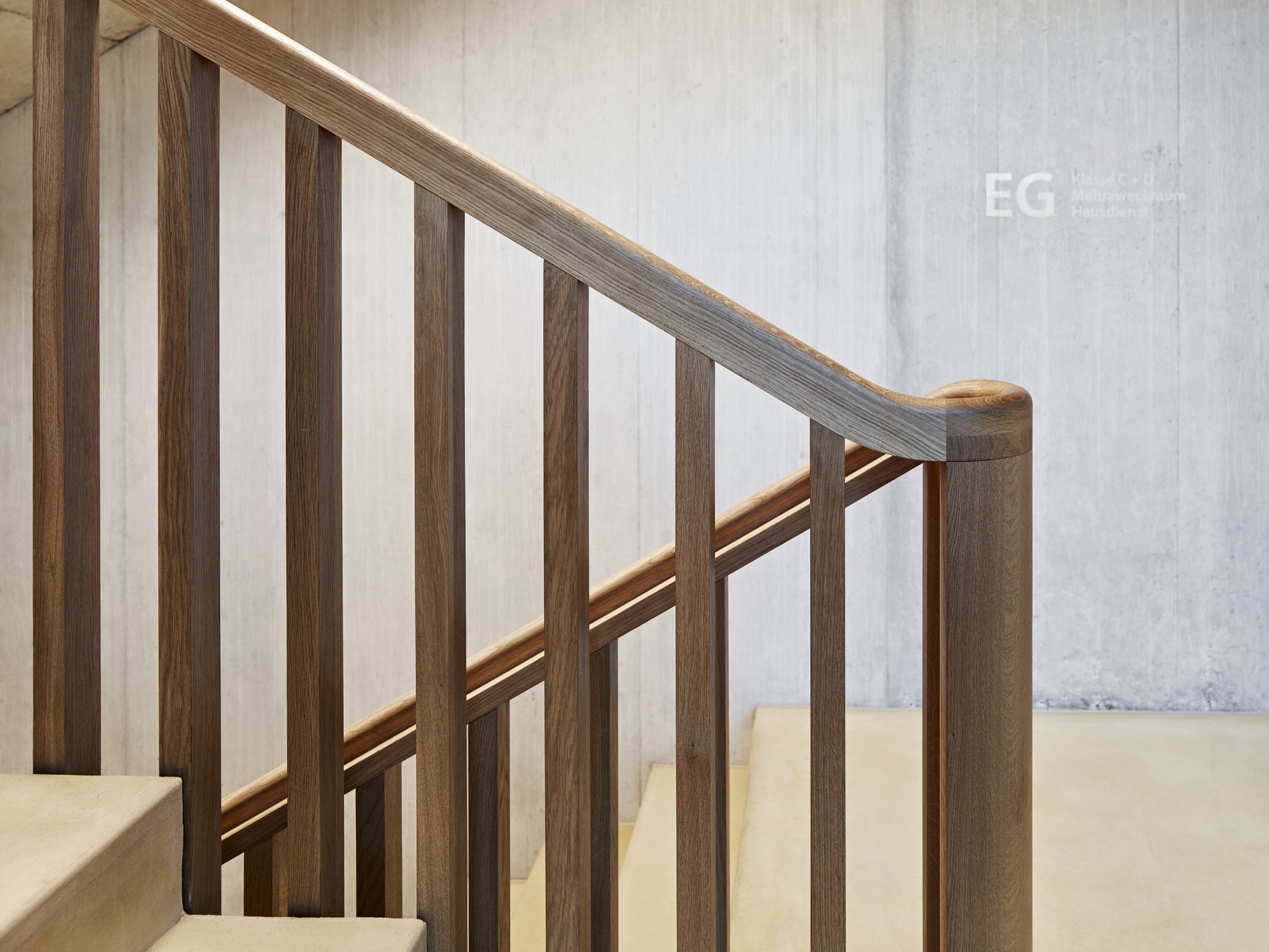 瑞士 Täuffelen 幼儿园 | 室内外和谐共生的教育空间-16