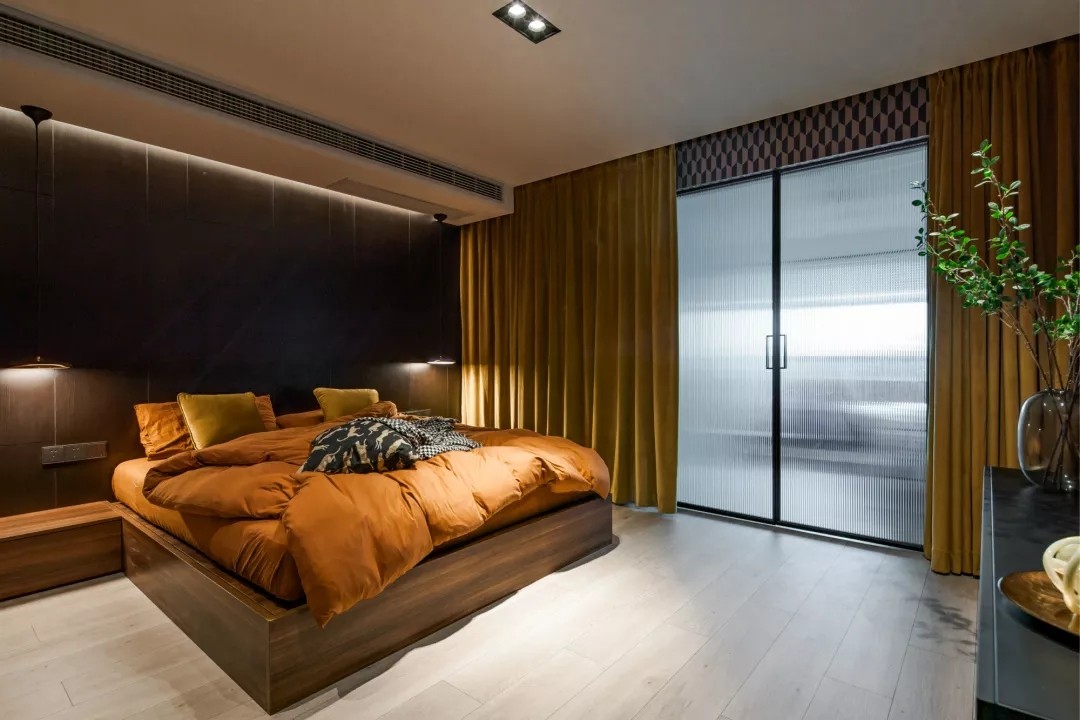 上海夫妇把110㎡三室改一室，打造简约又具古典韵味的家-64