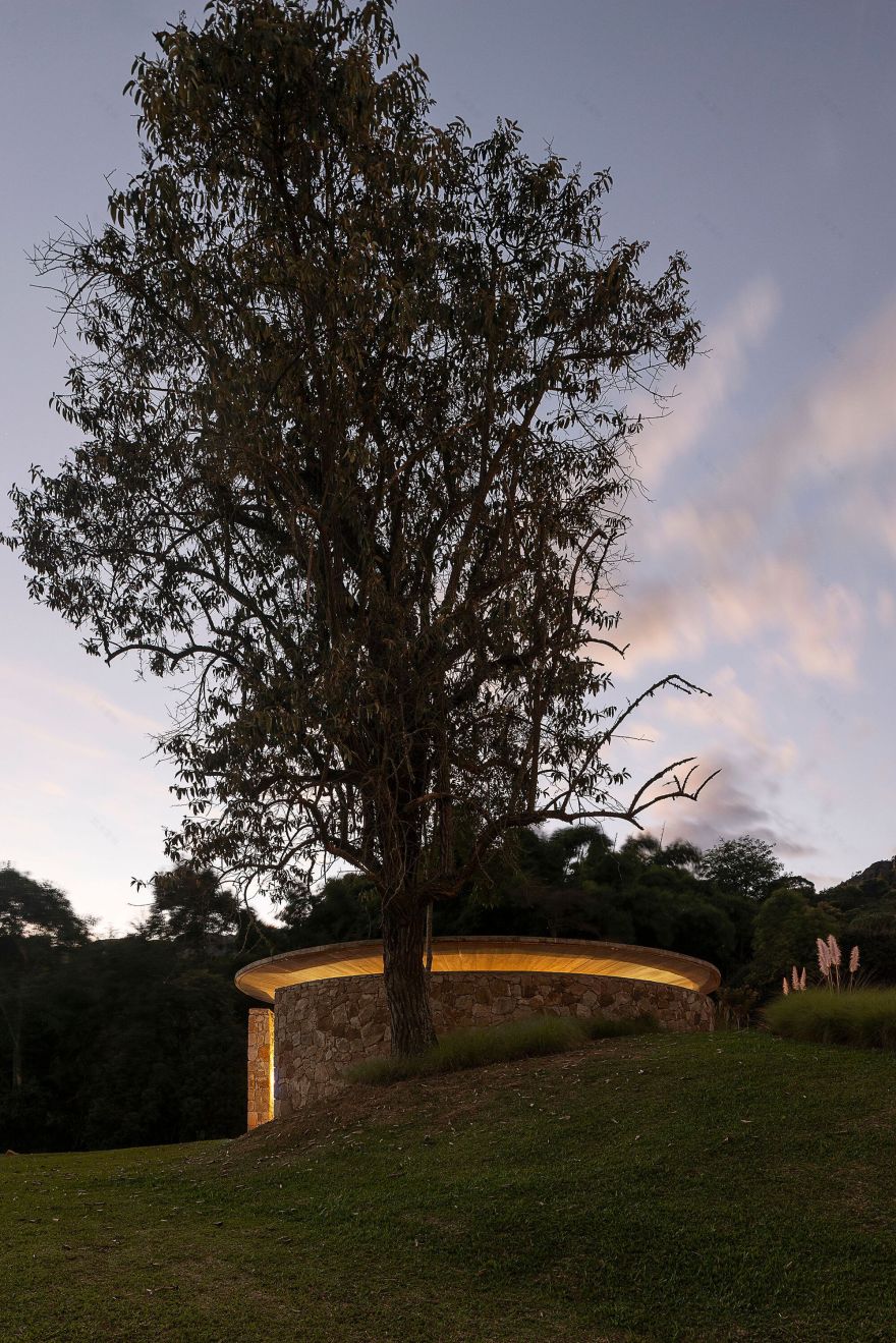 São José 山脉脚下的小教堂丨巴西丨MACh Arquitetos-37