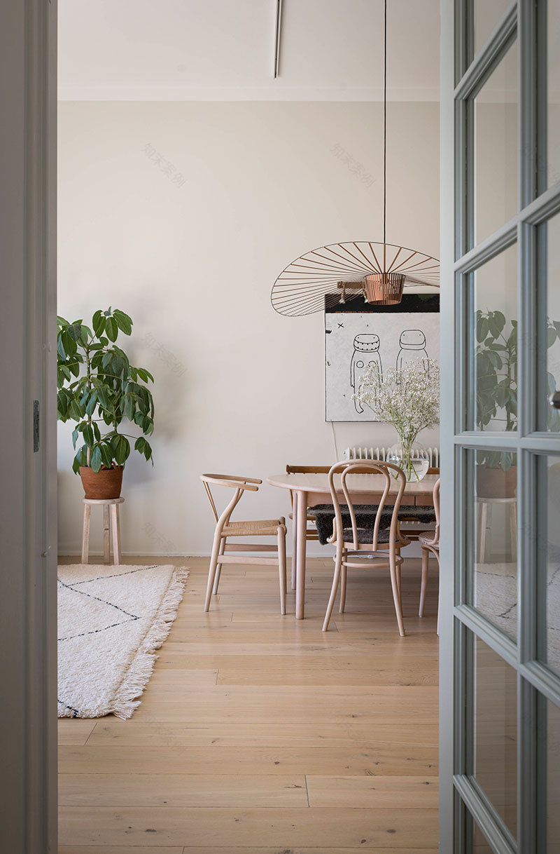 暖色调瑞典工业风公寓,自然光打造温馨家居-20