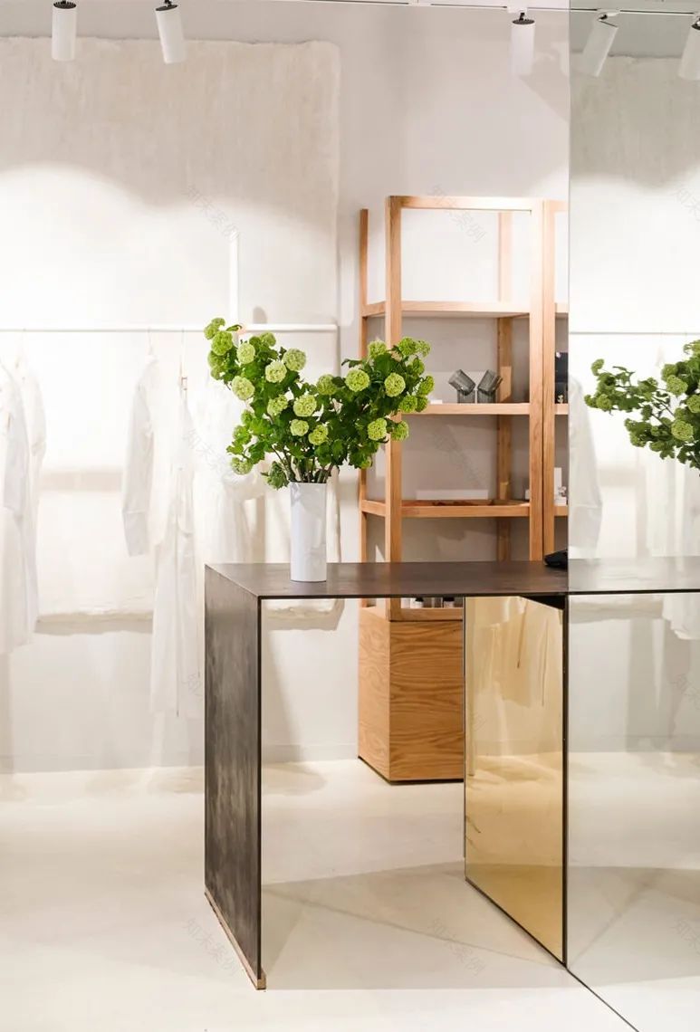 澳大利亚 Lee Mathews 女装店形象设计丨澳大利亚悉尼丨菲奥娜·林奇(Fiona Lynch)-8