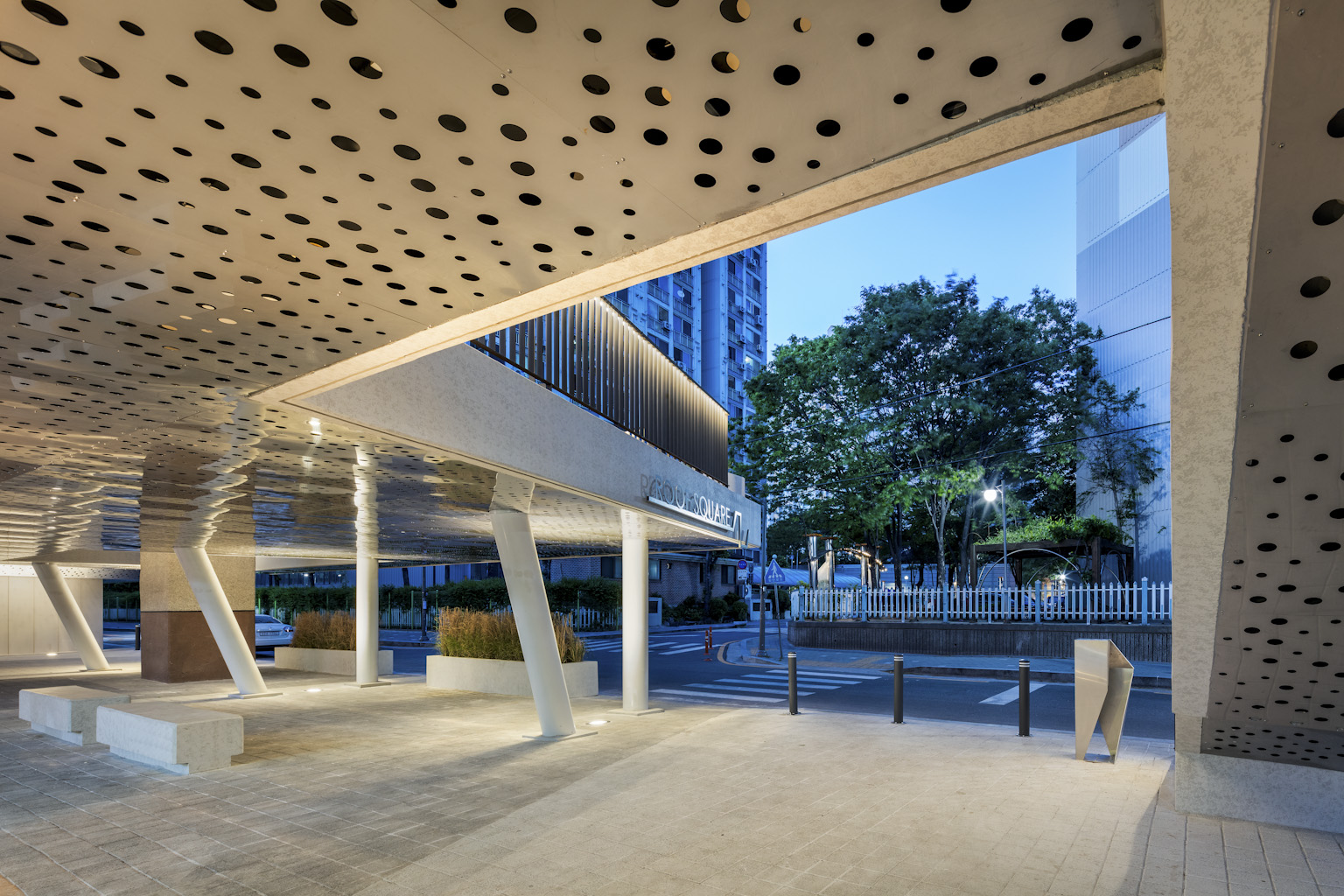 屋顶广场，首尔 / HG-Architecture-43