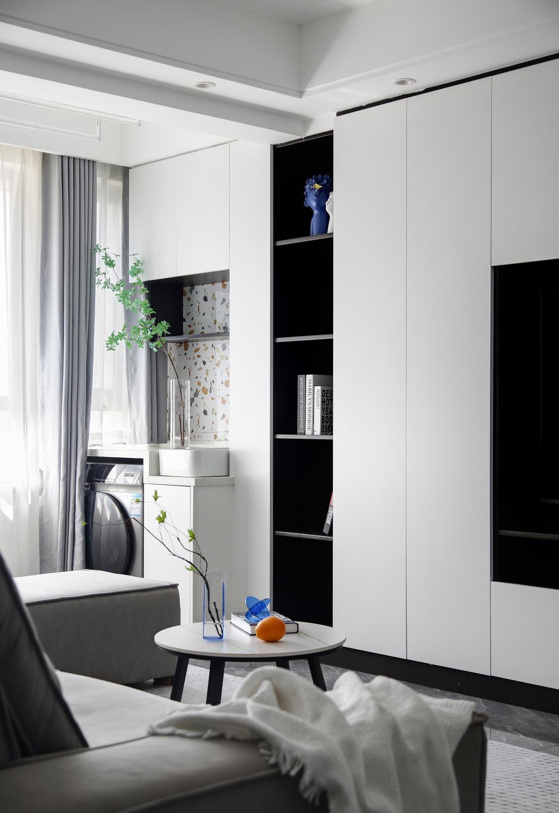 麻花辫胡茬的家-50