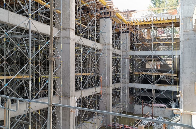 诺维萨德“米洛什·切尔尼亚斯基”小学丨诺维萨德PRO  ING设计工作室-23