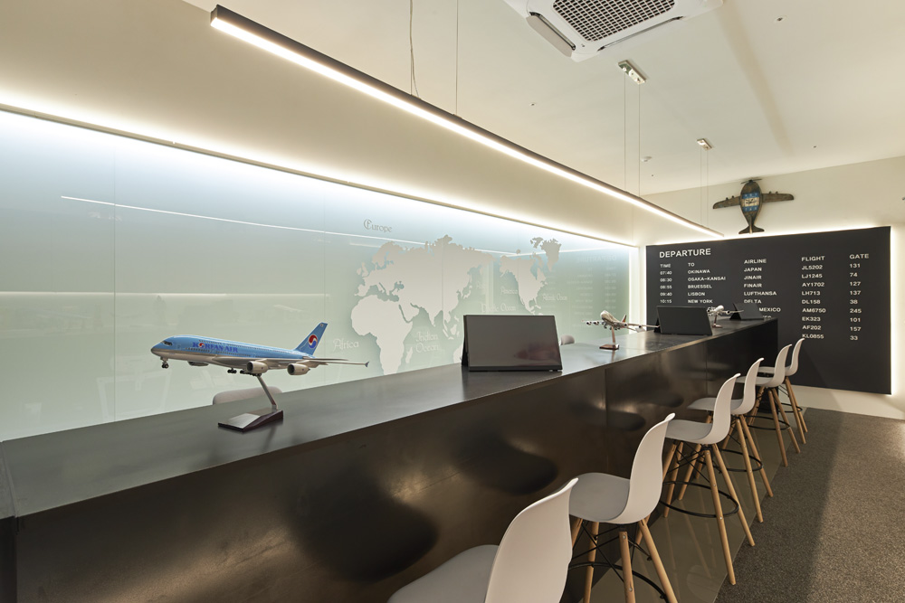 简约清新，12 平米旅行社空间设计-3