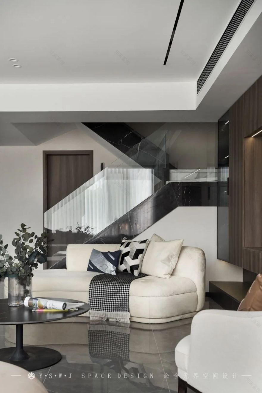 余舍无界 | 以简驭繁:龙湖光谷城-1