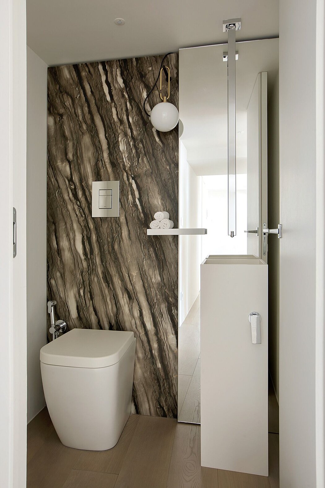 Sea Breeze · 现代意大利海滨公寓丨Ernesto Fusco-11