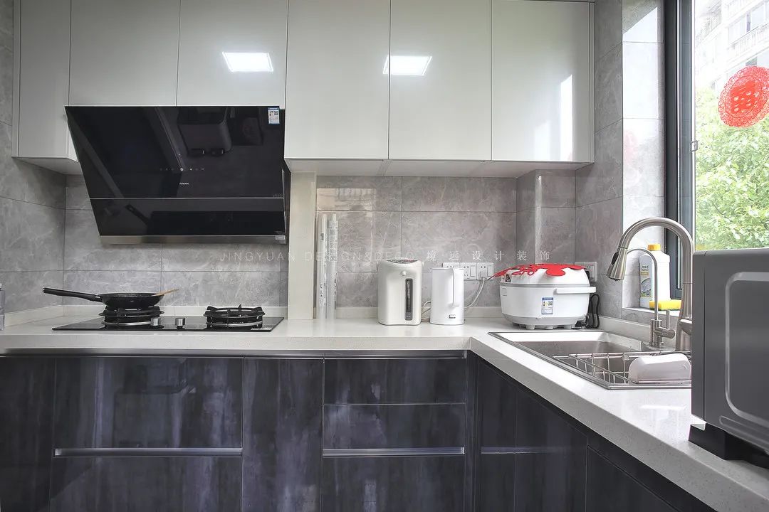 境远装饰 | 90 平现代黑白灰二居室，个性舒适空间-47