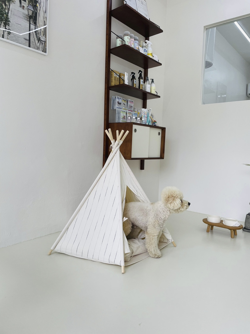 白色简约美容沙龙设计，展现极致舒适体验-13