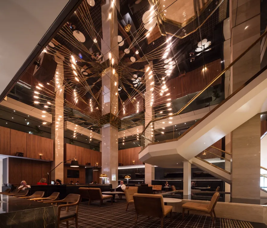 Landini Associates 重塑 Adelaide Hilton 酒店餐厅设计-26