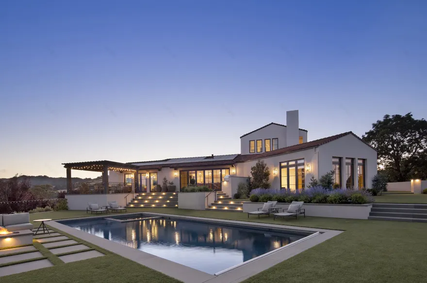 拉斐特·安·洛恩加特室内设计公司
注:Interiors常见用于室内设计、室内装饰等业务相关公司名称中,这里结合语境翻译为室内设计公司 若实际情况并非如此,可根据具体背景调整 丨美国-67