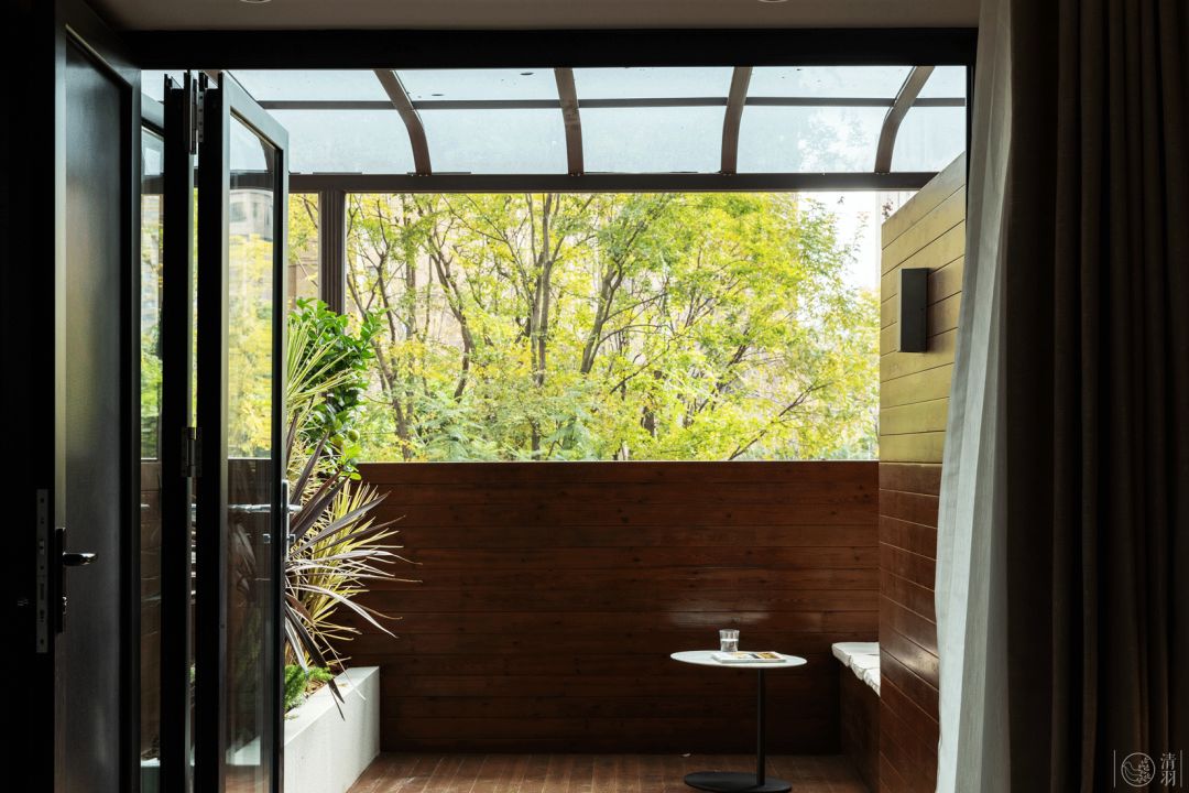 成都市复式公寓的现代简奢花园生活-122