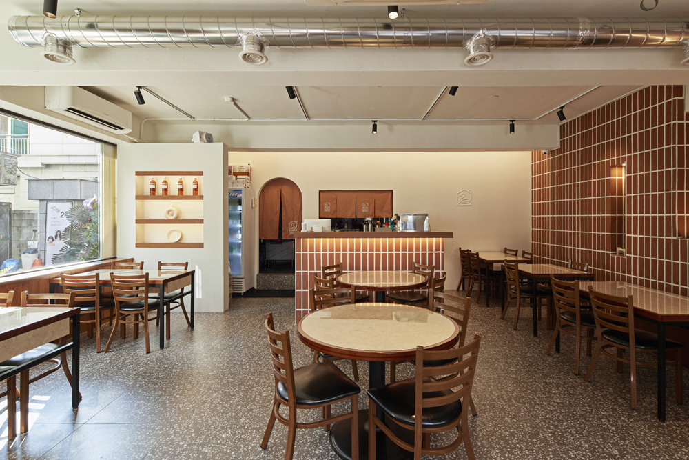 24 平米极简智能公寓，打破空间局限-6