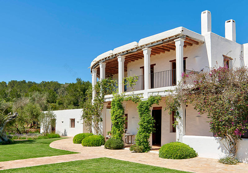 伊比莎黄色别墅-2