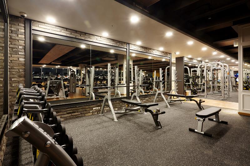 240 平运动中心，温馨舒适的空间设计-7