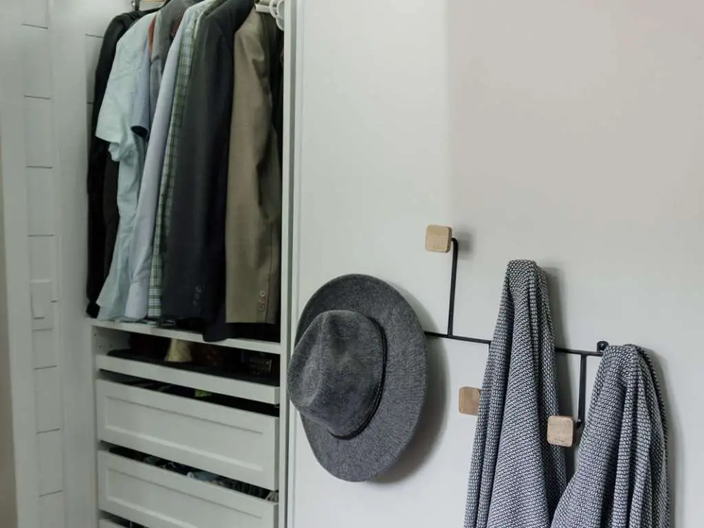 非洲志愿者打造 27m2 实用 tiny house-9