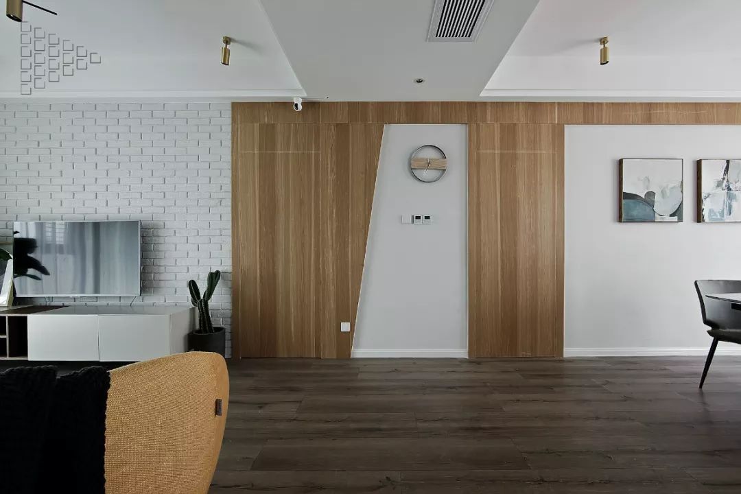 125㎡现代文艺范家居，优雅华丽空间感-16