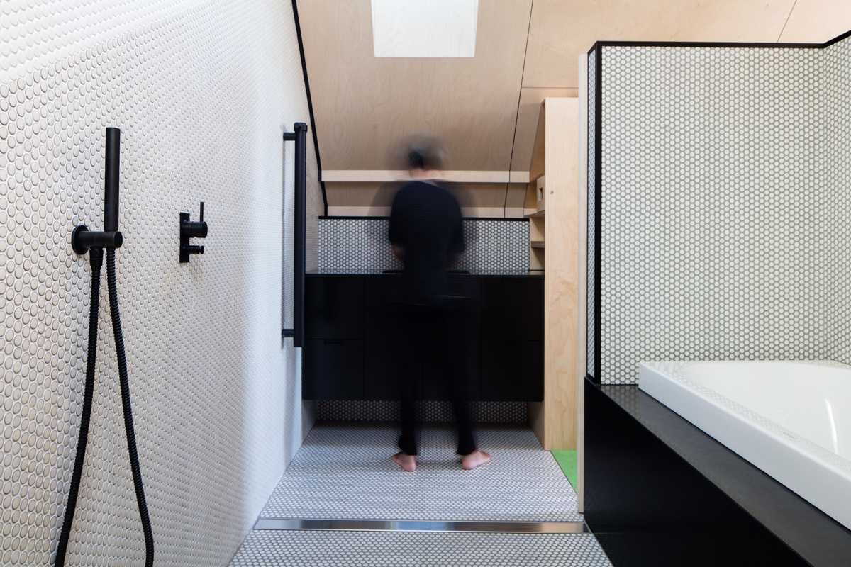 Acute House(锐利屋)-10