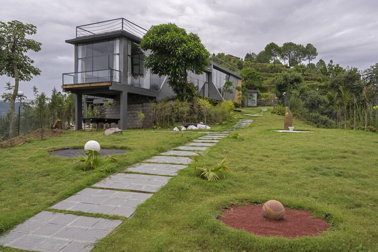 喜马拉雅山脚下的玻璃温室丨IDIEQ-15