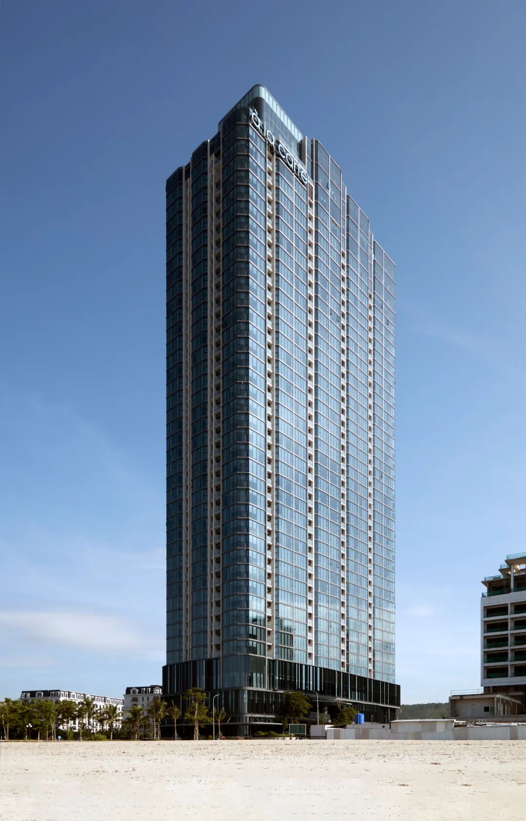 越南下龙湾的海滨胜地·Alacarte Condotel丨Aedas-27