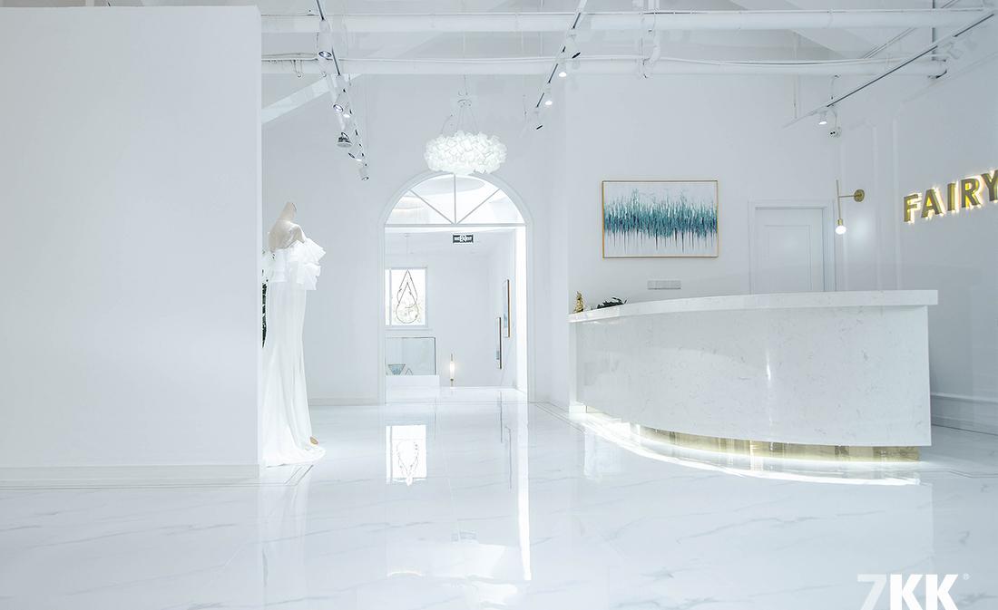 7KKdesign 丨 FaiRy 婚纱店 | 金色点缀的圣洁空间-3