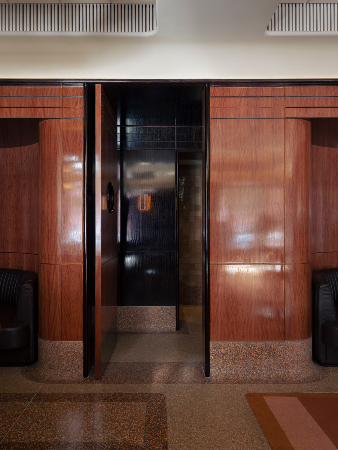 悉尼 Woollahra 酒店的现代装饰艺术翻新丨澳大利亚悉尼丨Richards Stanisich-23