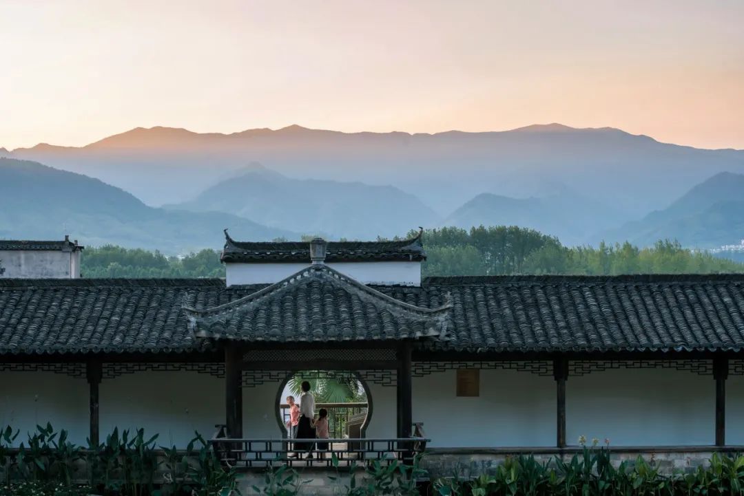 诗莉莉酒店 | 埂上设计打造高于生活的艺术场景-12