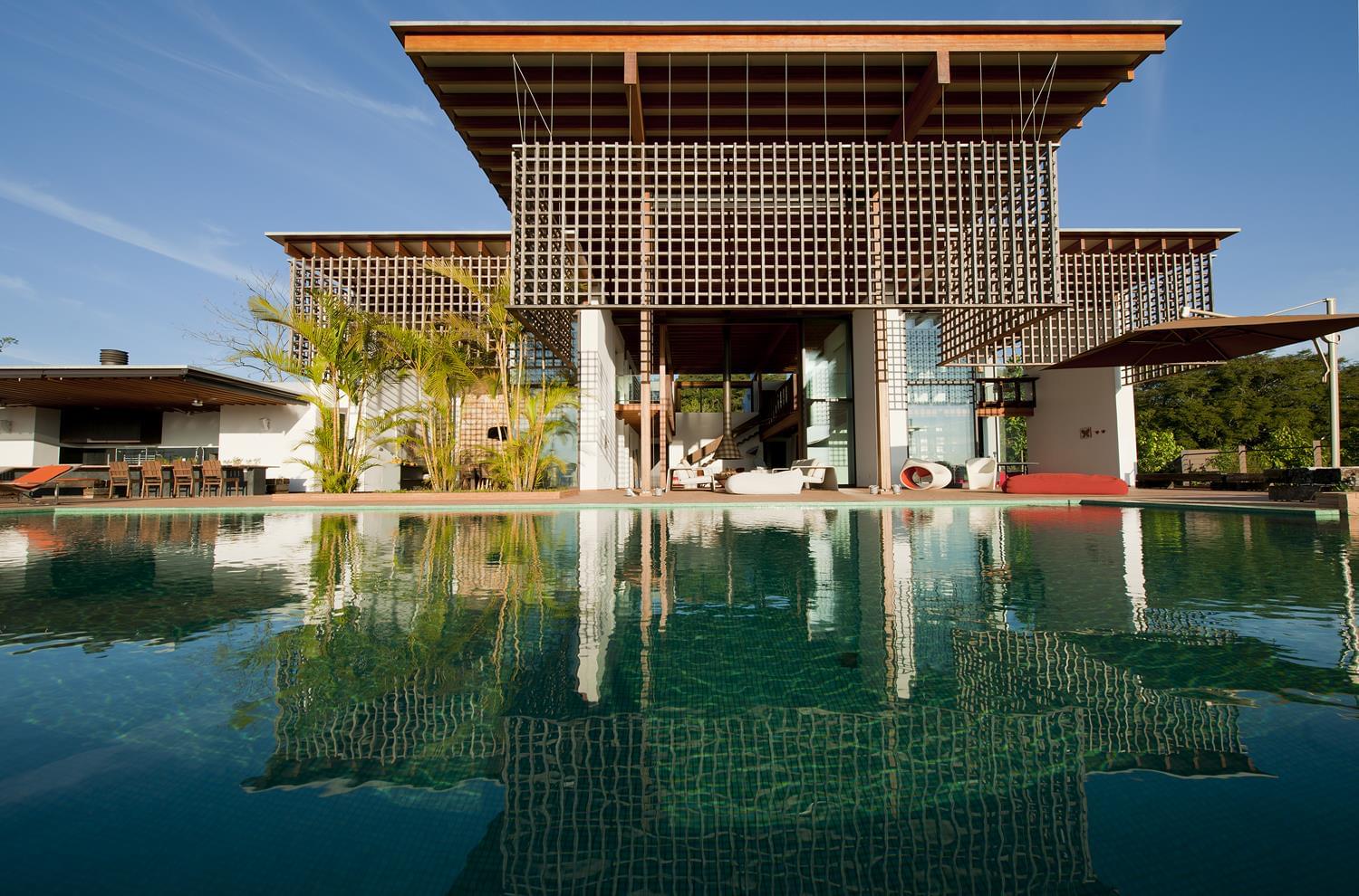 巴西 Casa Baroneza | 木结构与自然和谐共生的住宅设计-1