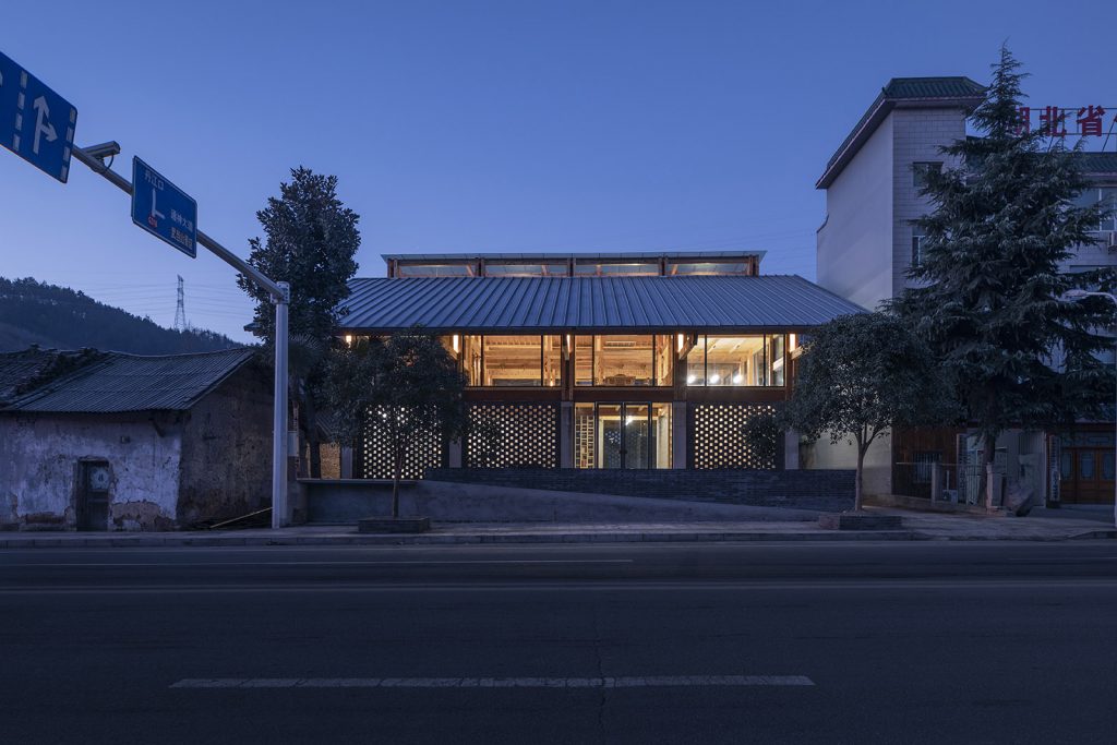 袁河关村党群公共服务中心丨中国十堰丨LUO Studio-14