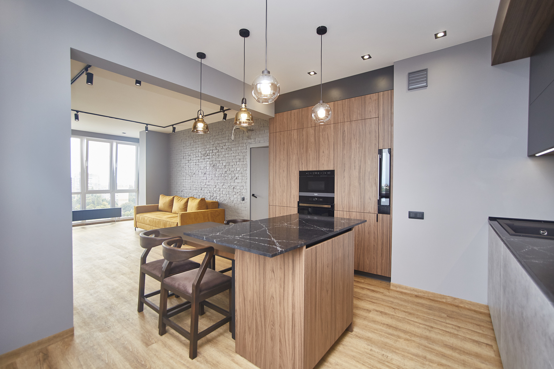 APARTMENT "HORIZON": 65 sq.m (Real)-36