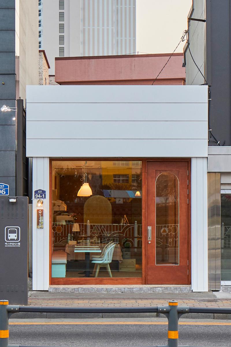 甜蜜乡村风 15 坪甜点店设计-2