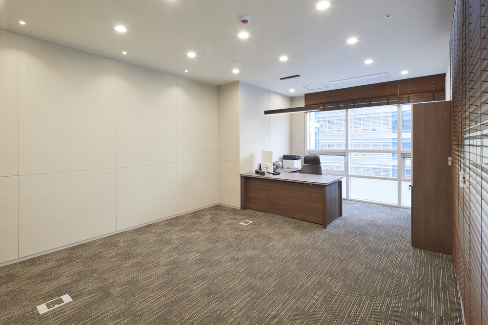 现代简约 30 坪办公空间设计-6