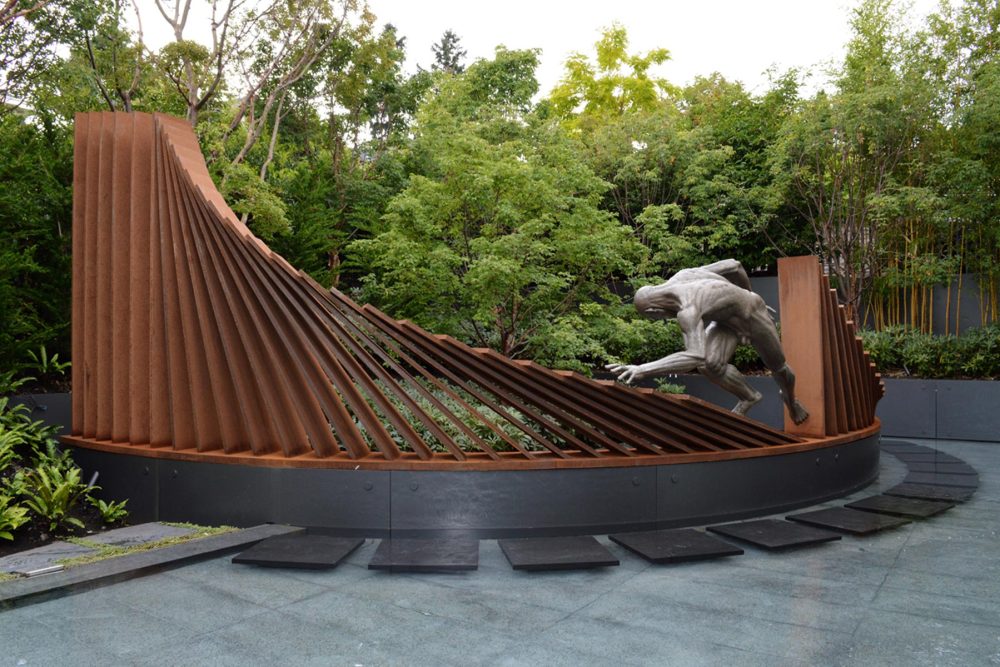 Paul Sangha 的雕塑花园设计 | 打造自然与艺术的和谐空间-11