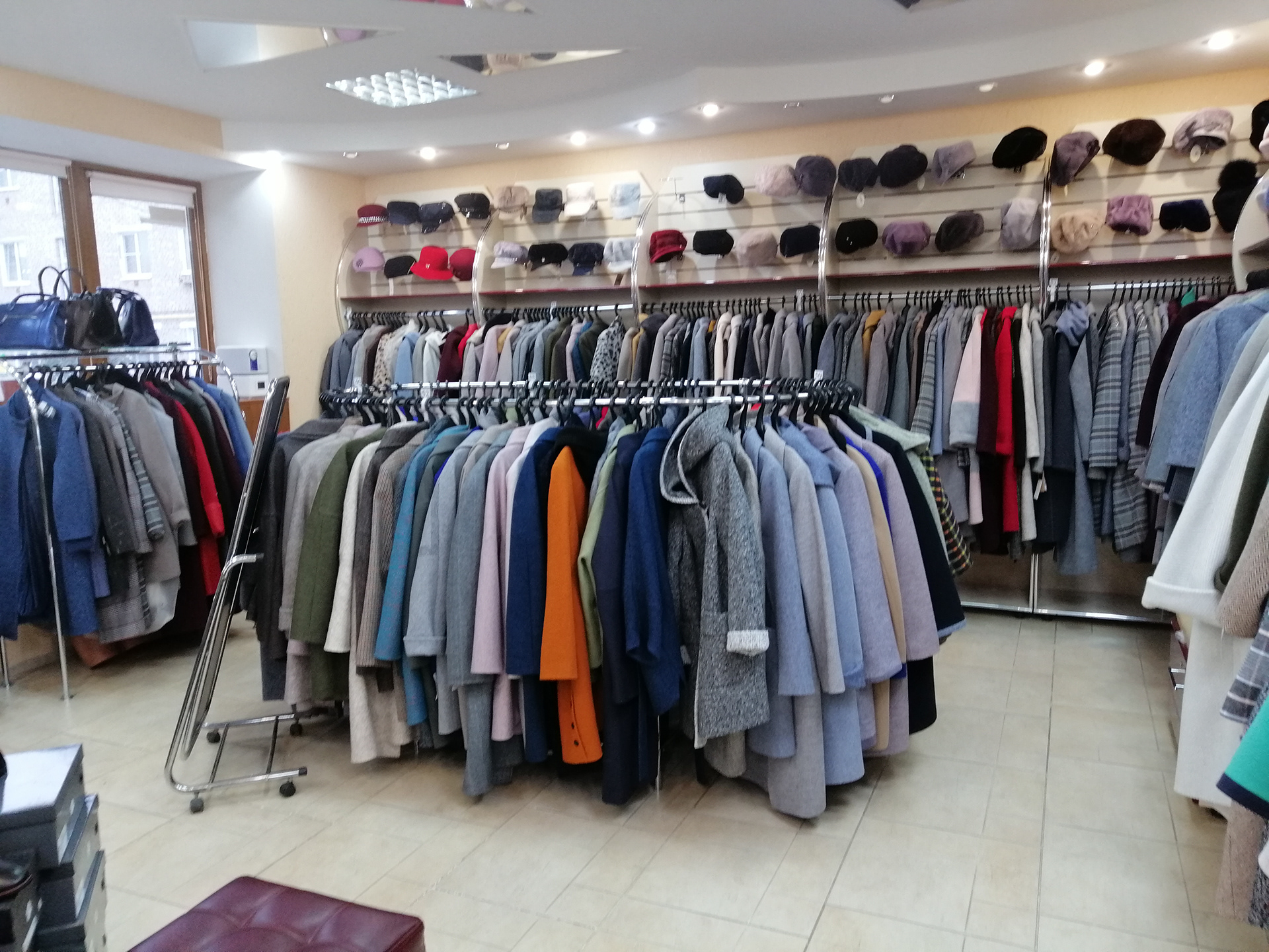 FAVORIT 女装店-10