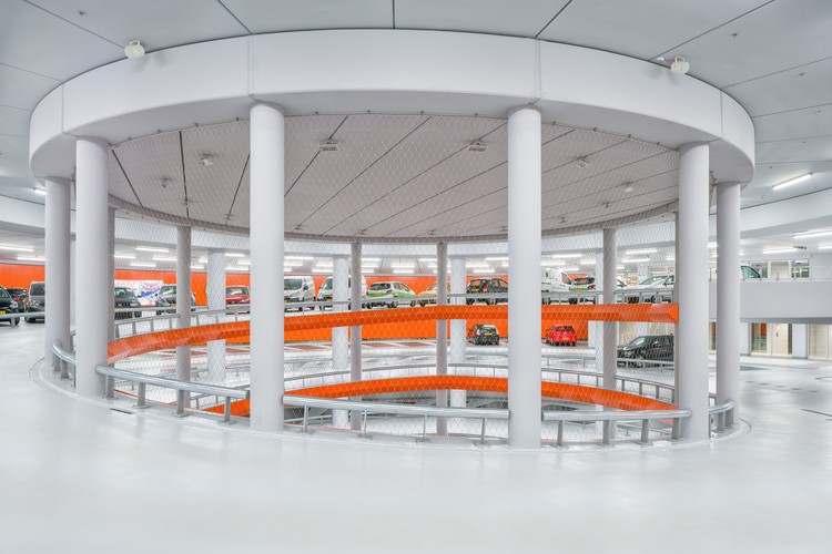 拉默市场停车场-2