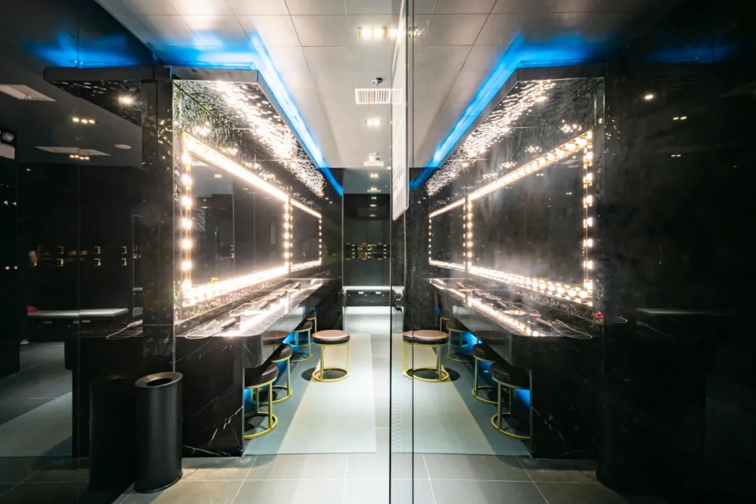 《一兆韦德·上海人广来福士店》 | 健身潮牌新体验-25