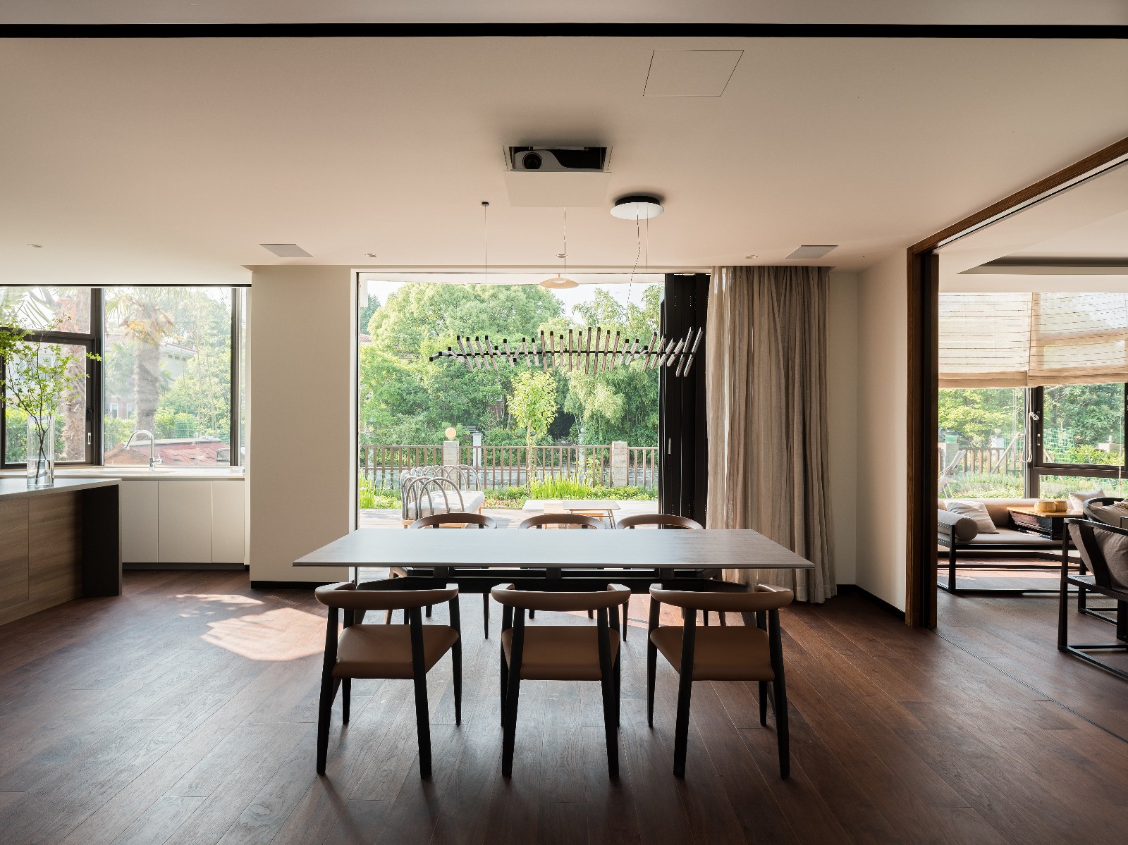 上海 376㎡树屋别墅 | VCDesign 融入自然，打造室内外一体化空间-15