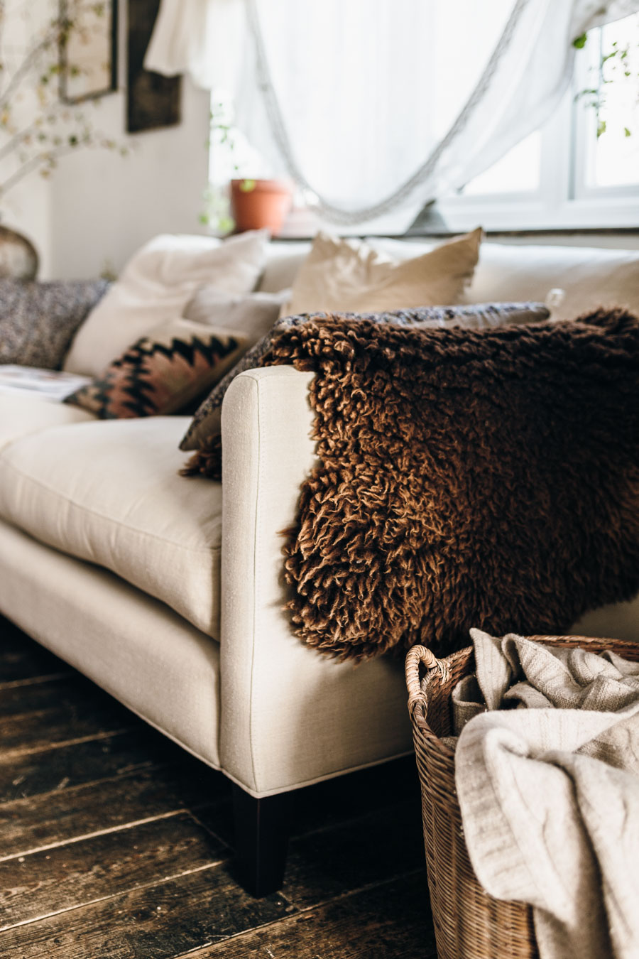 RENOVATION STORIES - A PALER LIVING SPACE - Lobster and Swan-5