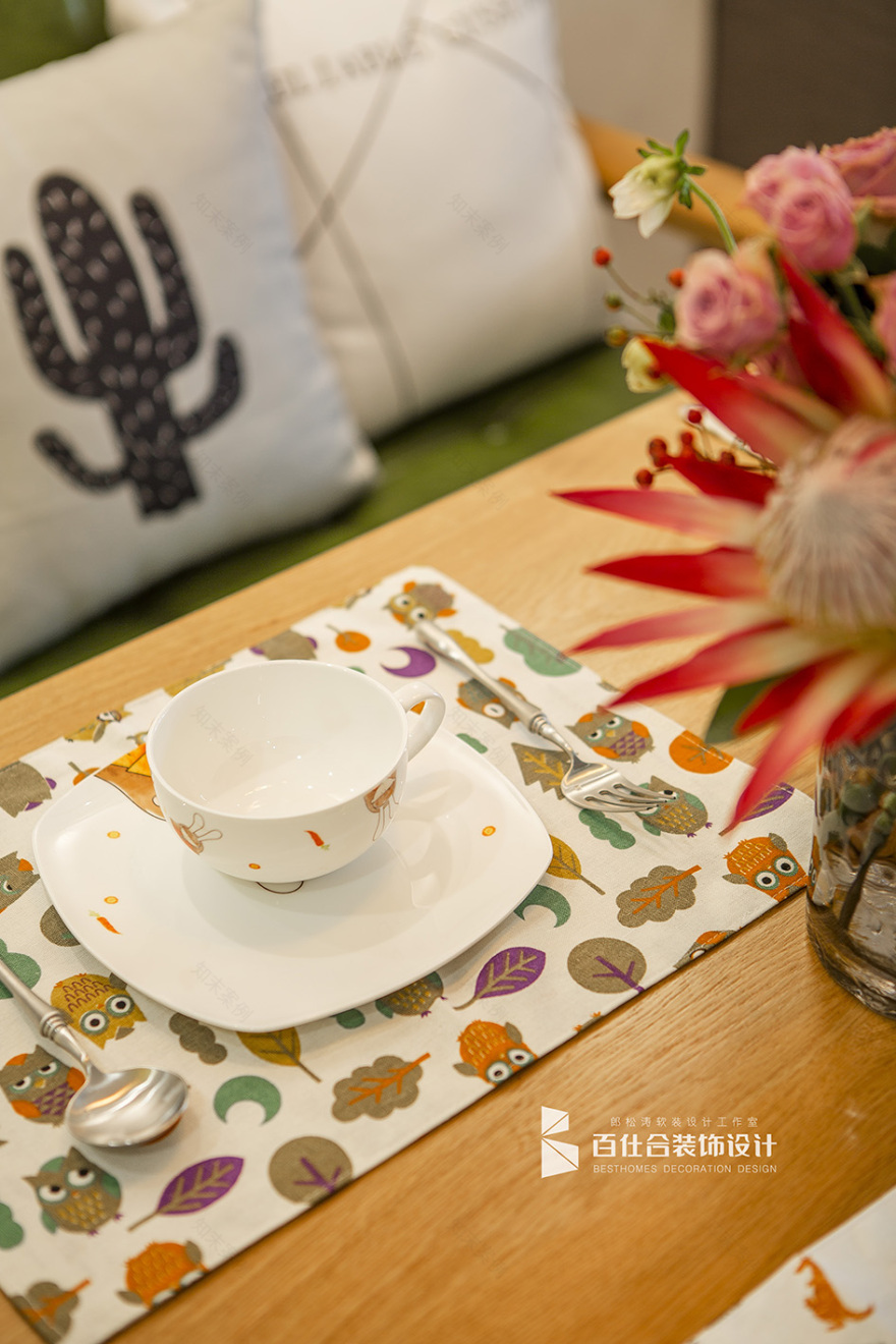 《时光倾城》 | 一家七口的多功能温馨家居设计-45