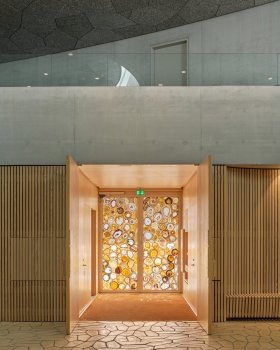 特雷克罗纳教堂丨丹麦罗斯基勒丨Rørbæk og Møller Arkitekter