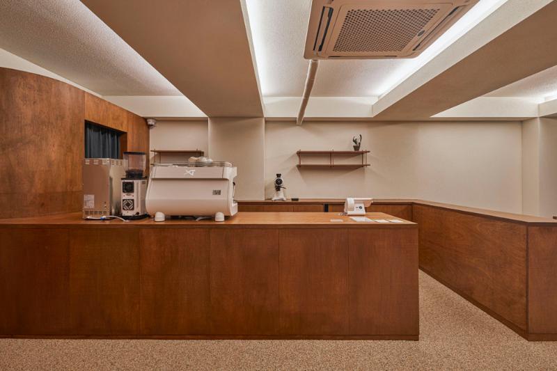 二十平米温馨小咖啡馆，灯光设计成焦点-11