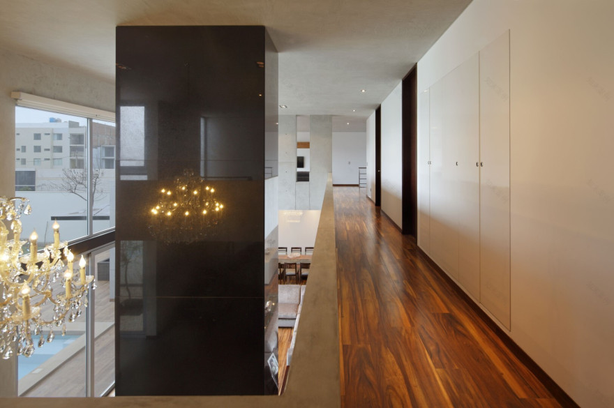 秘鲁利马中上层家庭别墅设计-18