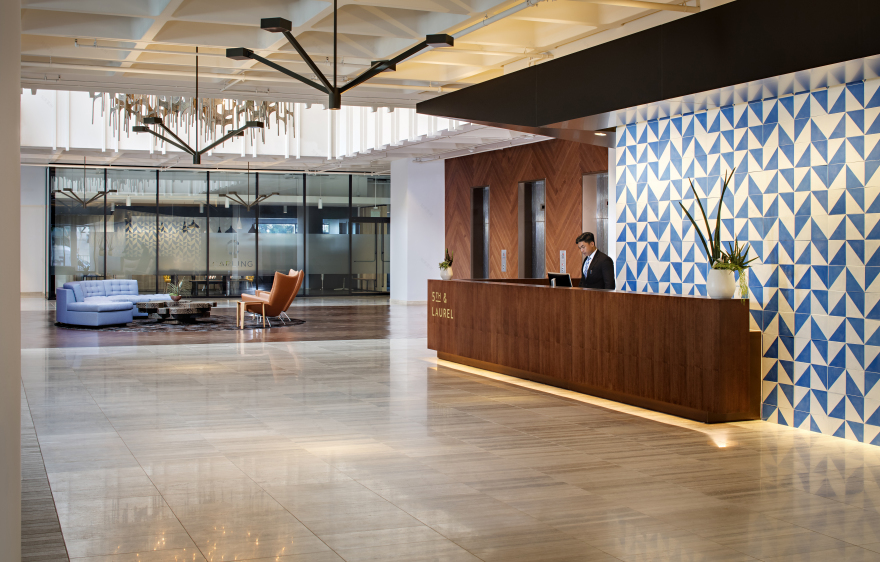 第五大道与劳雷尔街的活力重塑-9