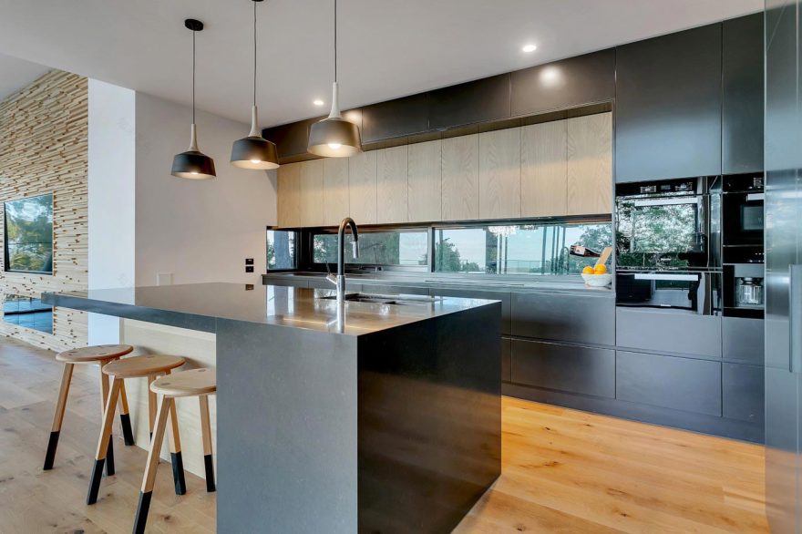 澳大利亚南弗兰克斯顿的现代豪华家居——小砖块工作室设计-12